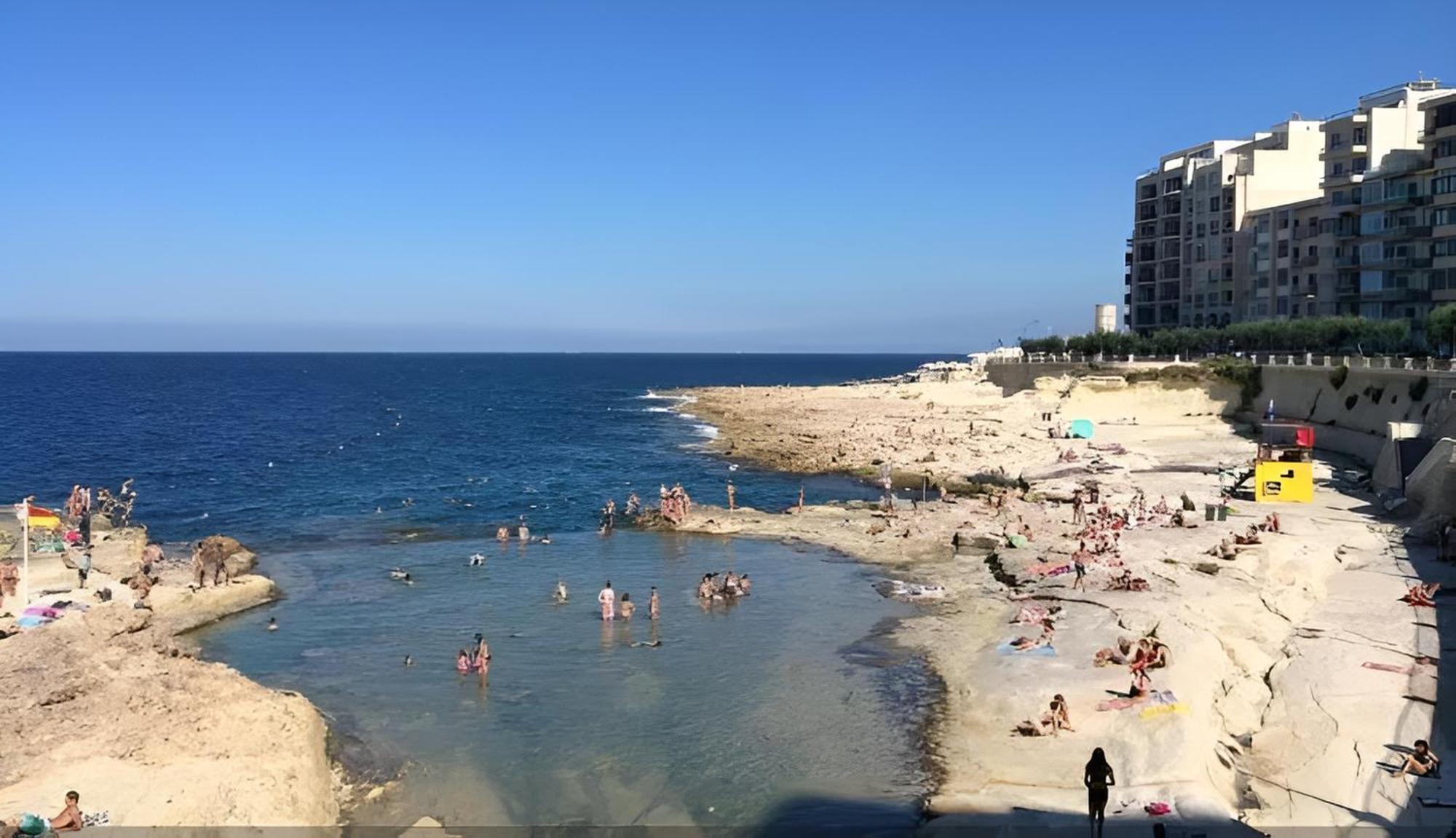 Sliema Cosy Penthouse With Bbq Appartement Buitenkant foto
